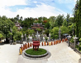 Chùa Long Sơn - Nha Trang
